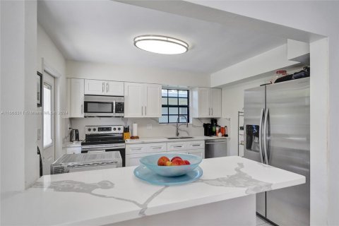 Casa en venta en Hollywood, Florida, 3 dormitorios, 153.29 m2 № 1384596 - foto 20