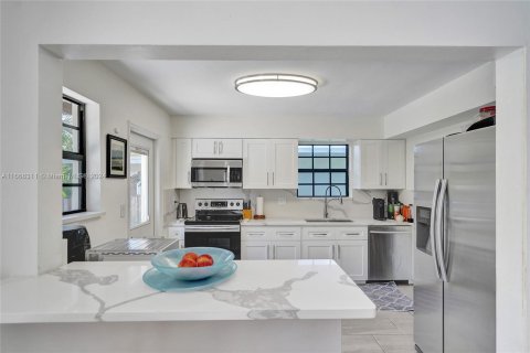 Casa en venta en Hollywood, Florida, 3 dormitorios, 153.29 m2 № 1384596 - foto 19