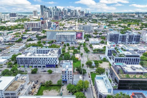 Propiedad comercial en venta en Miami, Florida № 1236738 - foto 6