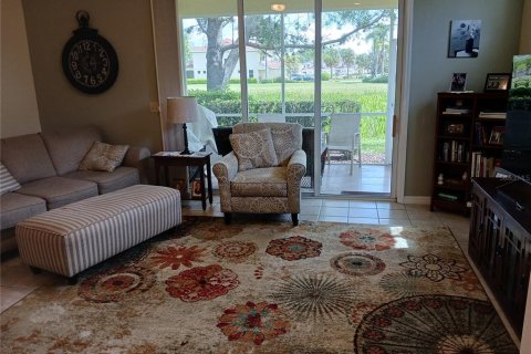 Townhouse in North Port, Florida 3 bedrooms, 148.64 sq.m. № 1064671 - photo 27