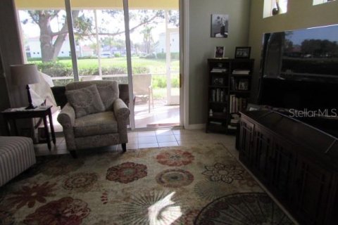 Townhouse in North Port, Florida 3 bedrooms, 148.64 sq.m. № 1064671 - photo 6