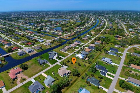 Terreno en venta en Rotonda, Florida № 1064670 - foto 3