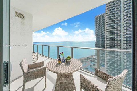 Condo in Hollywood, Florida, 1 bedroom  № 1222141 - photo 14