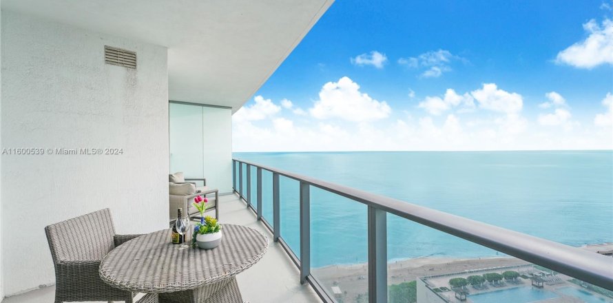 Condo in Hollywood, Florida, 1 bedroom  № 1222141