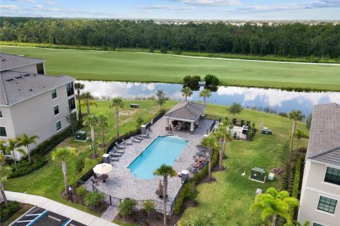 Condominio en venta en Lakewood Ranch, Florida, 2 dormitorios, 104.14 m2 № 1402135 - foto 28