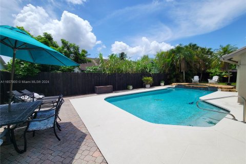 House in Lauderhill, Florida 4 bedrooms, 176.79 sq.m. № 1359053 - photo 5