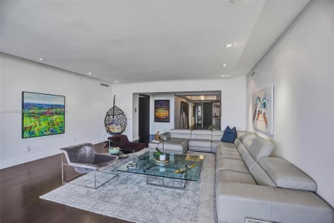 Condo in Aventura, Florida, 5 bedrooms  № 1372851 - photo 21