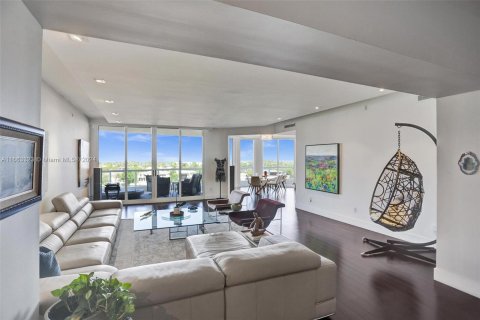 Condo in Aventura, Florida, 5 bedrooms  № 1372851 - photo 29