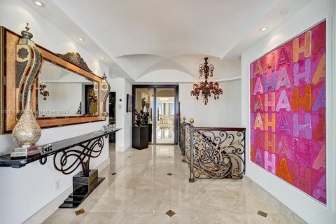 Condo in Aventura, Florida, 6 bedrooms  № 1306241 - photo 4