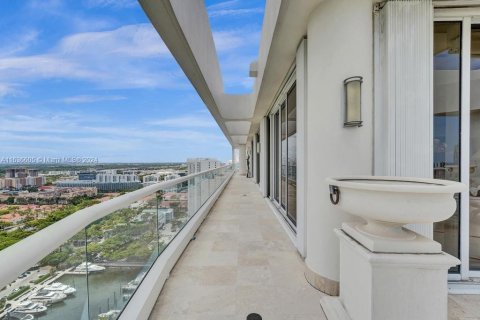 Condo in Aventura, Florida, 6 bedrooms  № 1306241 - photo 29