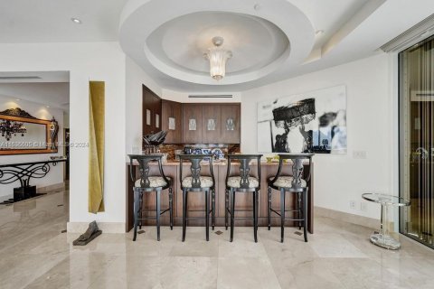 Condo in Aventura, Florida, 6 bedrooms  № 1306241 - photo 15