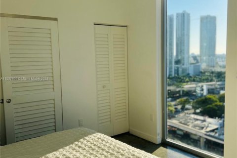 Condominio en venta en Miami, Florida, 1 dormitorio, 56.39 m2 № 1023912 - foto 15