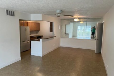 Copropriété à louer à Fort Lauderdale, Floride: 2 chambres, 111.48 m2 № 1022245 - photo 6