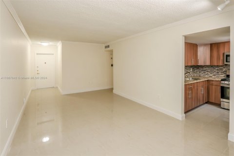 Condominio en venta en Miami, Florida, 1 dormitorio, 54.35 m2 № 1428404 - foto 17