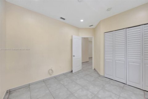 House in Homestead, Florida 3 bedrooms, 118.91 sq.m. № 1428363 - photo 19