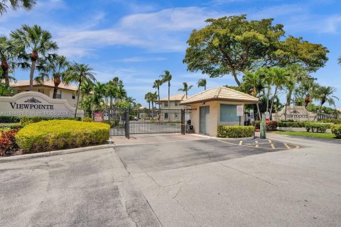 Condo in Margate, Florida, 2 bedrooms  № 1235838 - photo 2