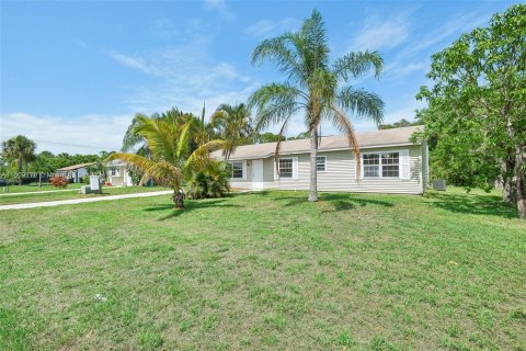 House in Port St. Lucie, Florida 3 bedrooms, 122.26 sq.m. № 1236014 - photo 5