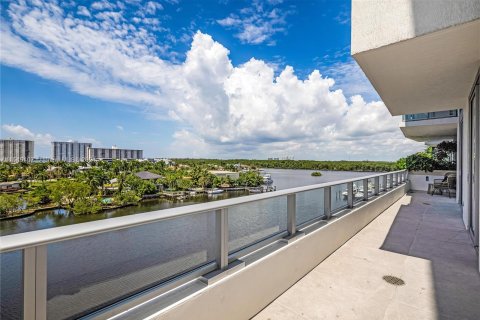 Copropriété à vendre à Sunny Isles Beach, Floride: 3 chambres № 1049307 - photo 20