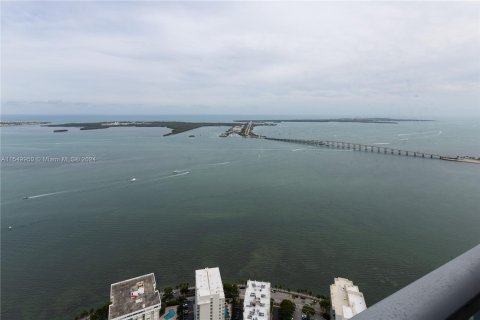 Copropriété à vendre à Miami, Floride: 3 chambres, 331.29 m2 № 1073197 - photo 29