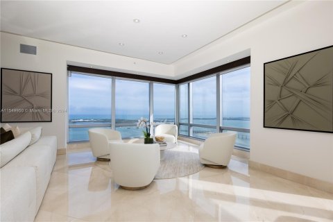 Condo in Miami, Florida, 3 bedrooms  № 1073197 - photo 13