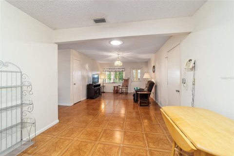 Villa ou maison à vendre à Ocala, Floride: 2 chambres, 127.18 m2 № 1342889 - photo 27