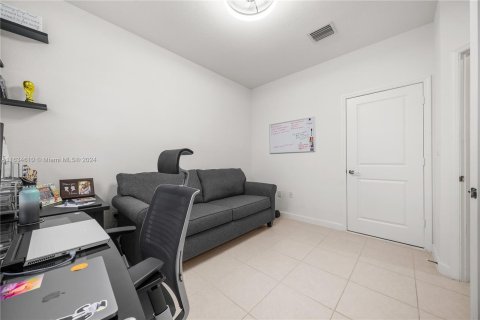 Adosado en venta en Miami, Florida, 3 dormitorios, 116.69 m2 № 1304792 - foto 5