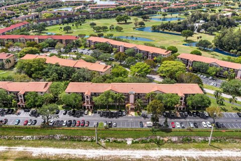 Condominio en venta en Pembroke Pines, Florida, 2 dormitorios, 110.55 m2 № 1075420 - foto 30