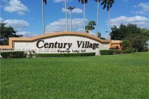 Condominio en venta en Pembroke Pines, Florida, 2 dormitorios, 110.55 m2 № 1075420 - foto 23