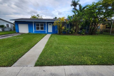 Casa en venta en Miami, Florida, 3 dormitorios, 108.14 m2 № 1328768 - foto 2