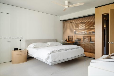 Condominio en venta en Miami Beach, Florida, 1 dormitorio, 100.8 m2 № 1019283 - foto 9