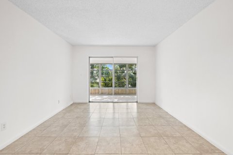 Copropriété à vendre à Tamarac, Floride: 1 chambre, 61.32 m2 № 1076819 - photo 12