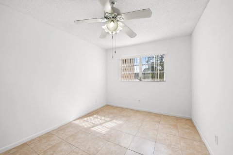 Copropriété à vendre à Tamarac, Floride: 1 chambre, 61.32 m2 № 1076819 - photo 7