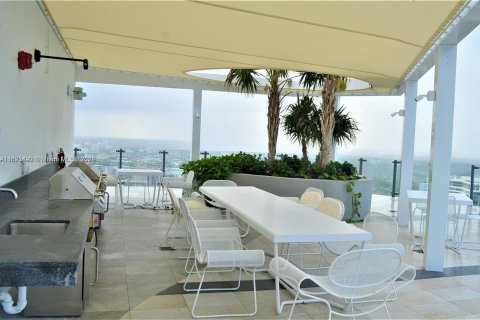 Condominio en alquiler en Miami, Florida, 2 dormitorios, 87.7 m2 № 1394989 - foto 29