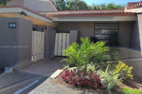 Copropriété à vendre à Hollywood, Floride: 2 chambres, 150.04 m2 № 1394987 - photo 2