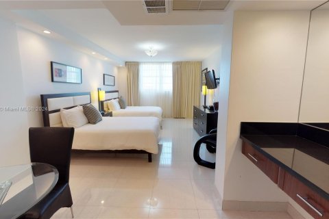 Condo in Sunny Isles Beach, Florida, 2 bedrooms  № 1073349 - photo 26