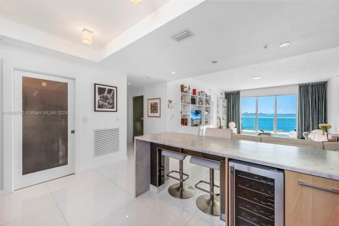 Copropriété à vendre à Miami Beach, Floride: 2 chambres, 140.56 m2 № 1380591 - photo 3