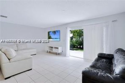 Casa en venta en Deerfield Beach, Florida, 3 dormitorios, 128.76 m2 № 1377601 - foto 12