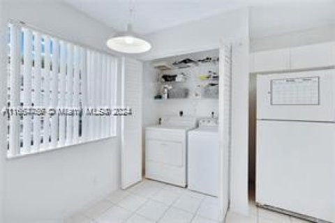 Casa en venta en Deerfield Beach, Florida, 3 dormitorios, 128.76 m2 № 1377601 - foto 19