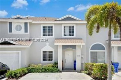 Casa en venta en Deerfield Beach, Florida, 3 dormitorios, 128.76 m2 № 1377601 - foto 1