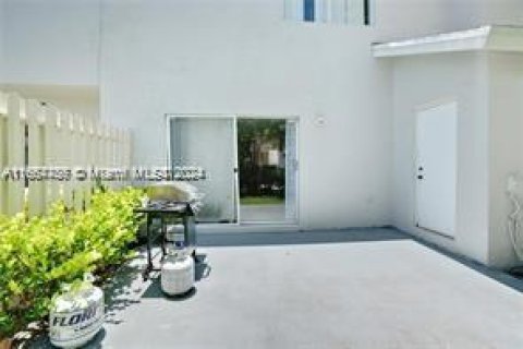 Casa en venta en Deerfield Beach, Florida, 3 dormitorios, 128.76 m2 № 1377601 - foto 4