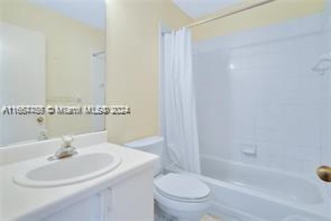 Casa en venta en Deerfield Beach, Florida, 3 dormitorios, 128.76 m2 № 1377601 - foto 17