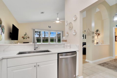 Villa ou maison à vendre à Port St. Lucie, Floride: 2 chambres, 129.88 m2 № 1228719 - photo 21