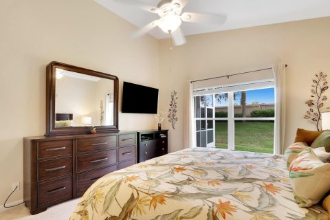 House in Port St. Lucie, Florida 2 bedrooms, 129.88 sq.m. № 1228719 - photo 17