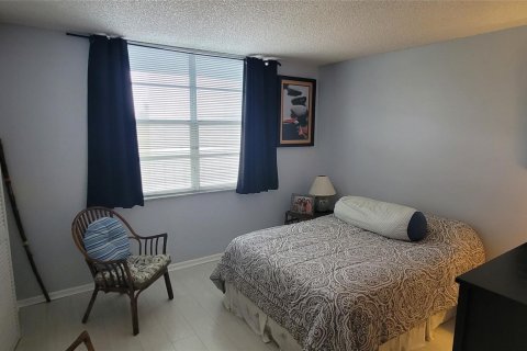 Condo in Margate, Florida, 2 bedrooms  № 1045334 - photo 13