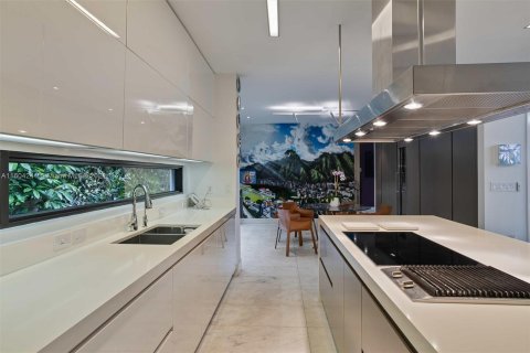 Casa en venta en Key Biscayne, Florida, 6 dormitorios, 484.58 m2 № 1224011 - foto 19