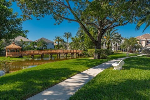 House in Fort Lauderdale, Florida 4 bedrooms, 284.1 sq.m. № 1029440 - photo 11