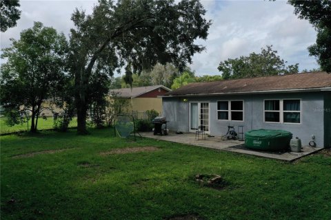 House in Land O' Lakes, Florida 4 bedrooms, 121.52 sq.m. № 1380972 - photo 26