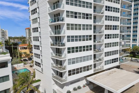 Condo in Fort Lauderdale, Florida, 1 bedroom  № 1070068 - photo 6