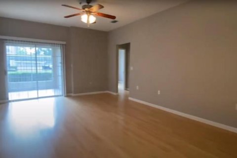 Condo in Orlando, Florida, 3 bedrooms  № 1298026 - photo 11