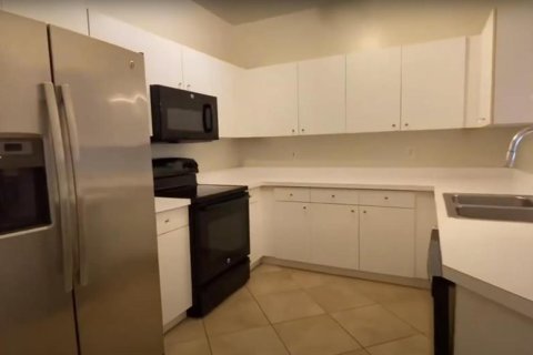 Condominio en venta en Orlando, Florida, 3 dormitorios, 125.51 m2 № 1298026 - foto 4